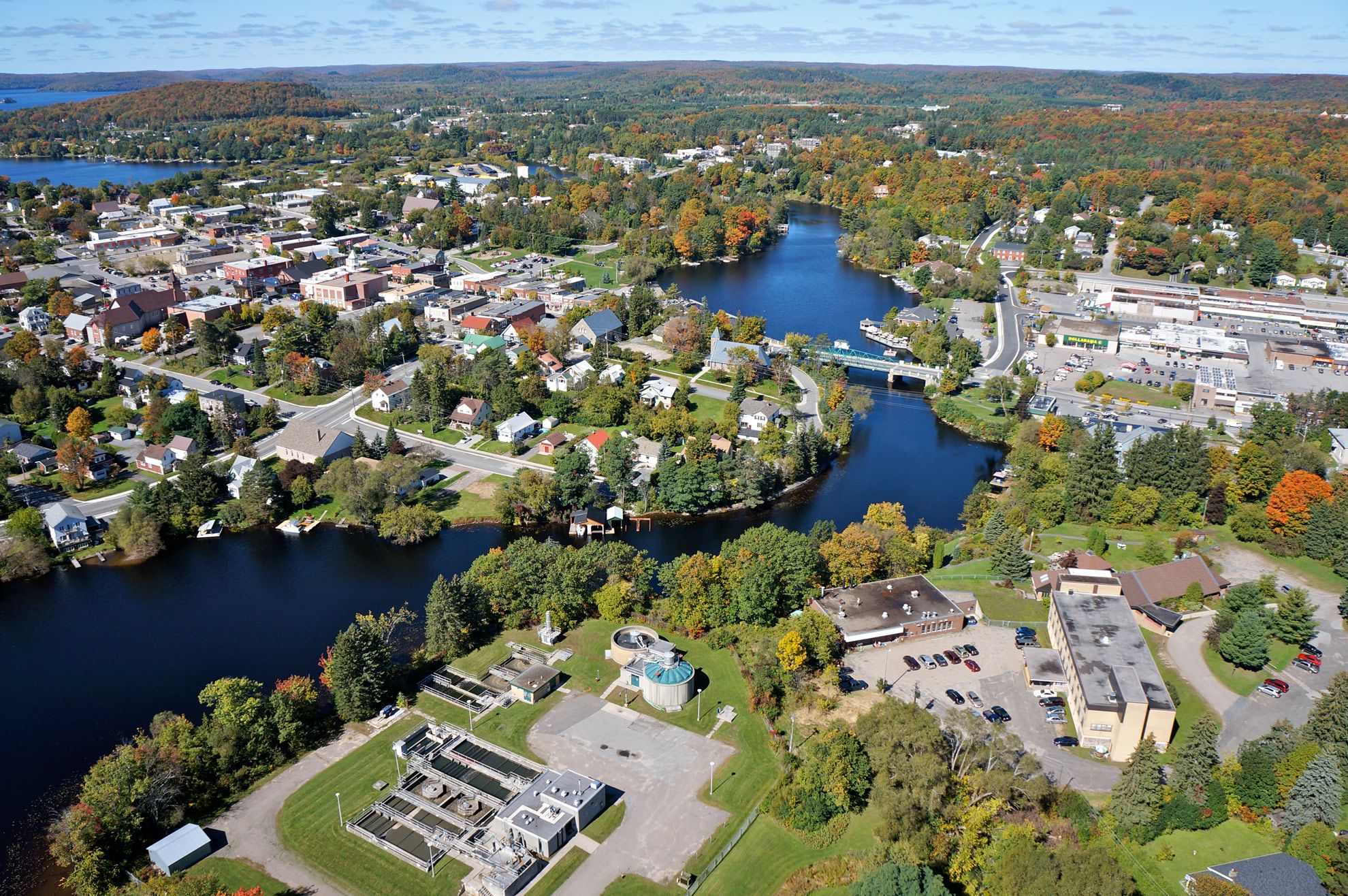 200 Mica Mine Road in Huntsville: Brunel House for sale : MLS®# X12543072